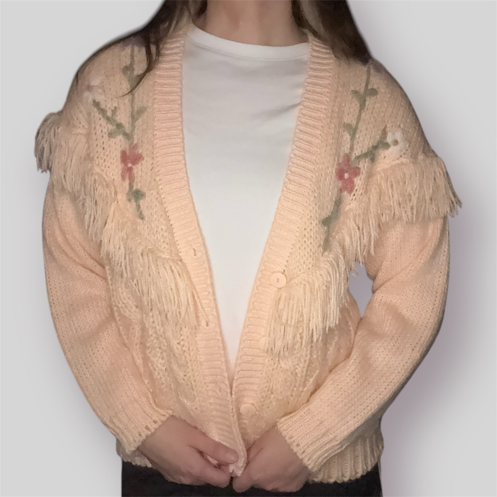 VINTAGE Embroidered Floral Cardigan 🌸